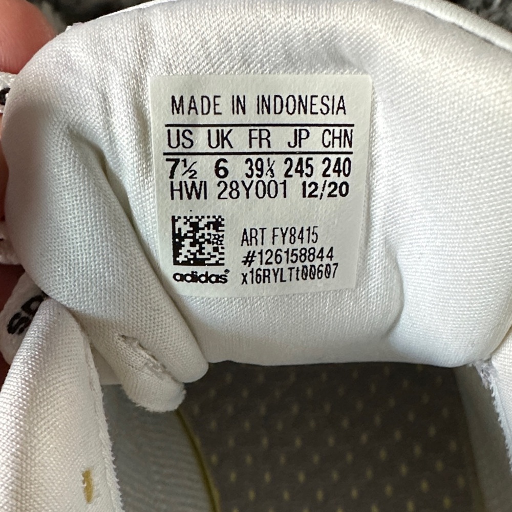 Women’s Adidas Courtpoint Base Sneakers- BRAND NEW - Picture 8 of 8